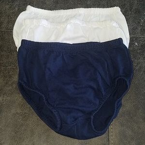 Girl Under Garment, For Dresses or Skirts.